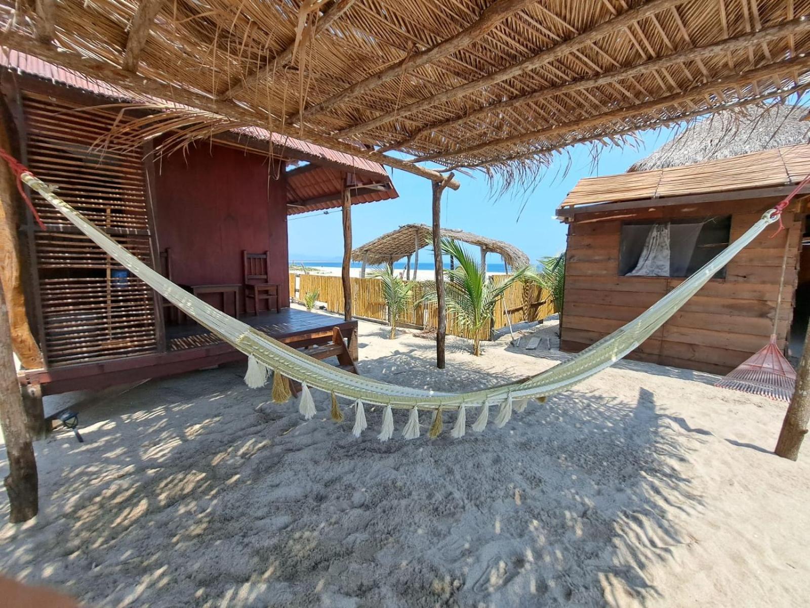 Cabanas Alta Mar Guayabas ภายนอก รูปภาพ